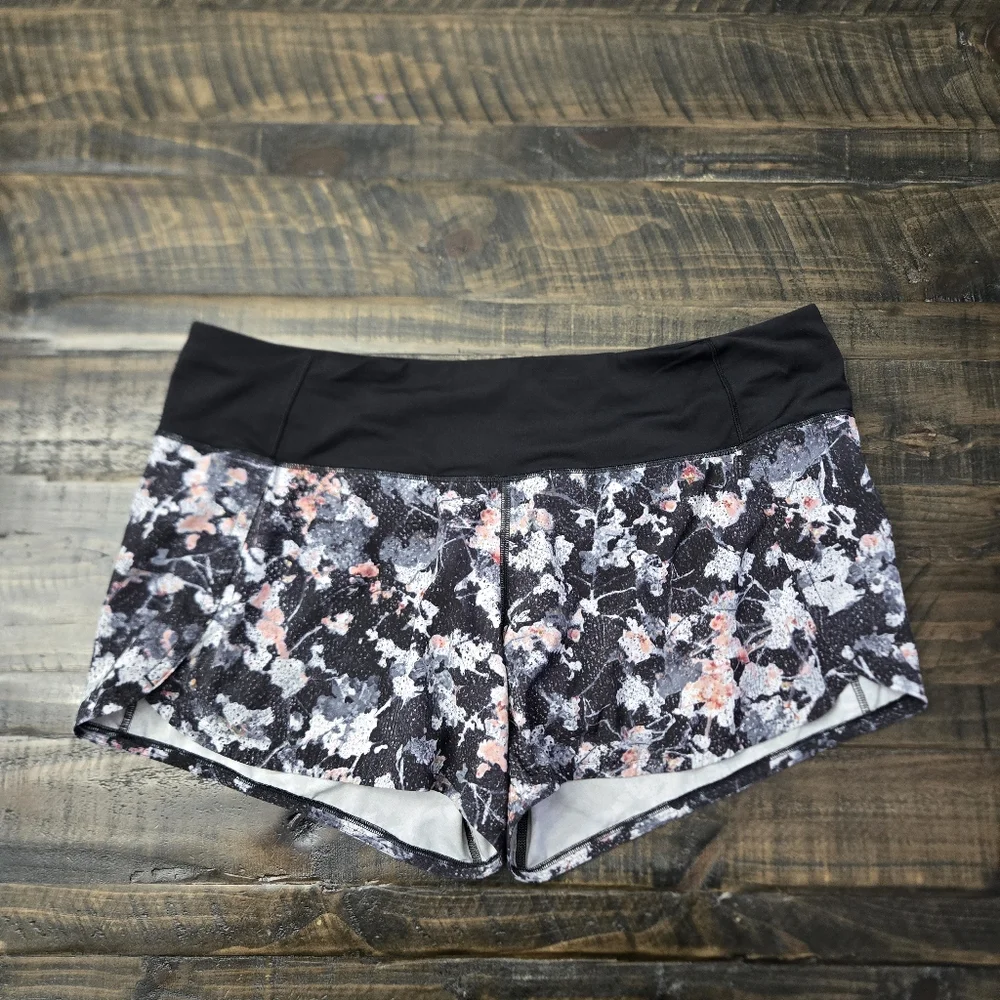 LULULEMON Run Times Short‎ | 10